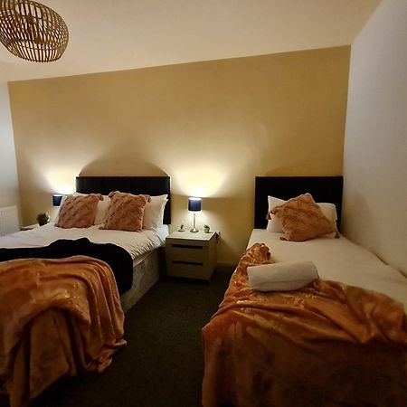 4 Bedroom Luxury House. Bike Park Wales. Secure Bike Store. Brecon Beacons Dowlais Екстериор снимка