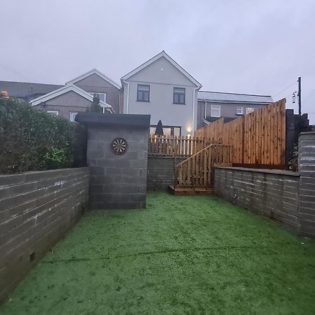 4 Bedroom Luxury House. Bike Park Wales. Secure Bike Store. Brecon Beacons Dowlais Екстериор снимка