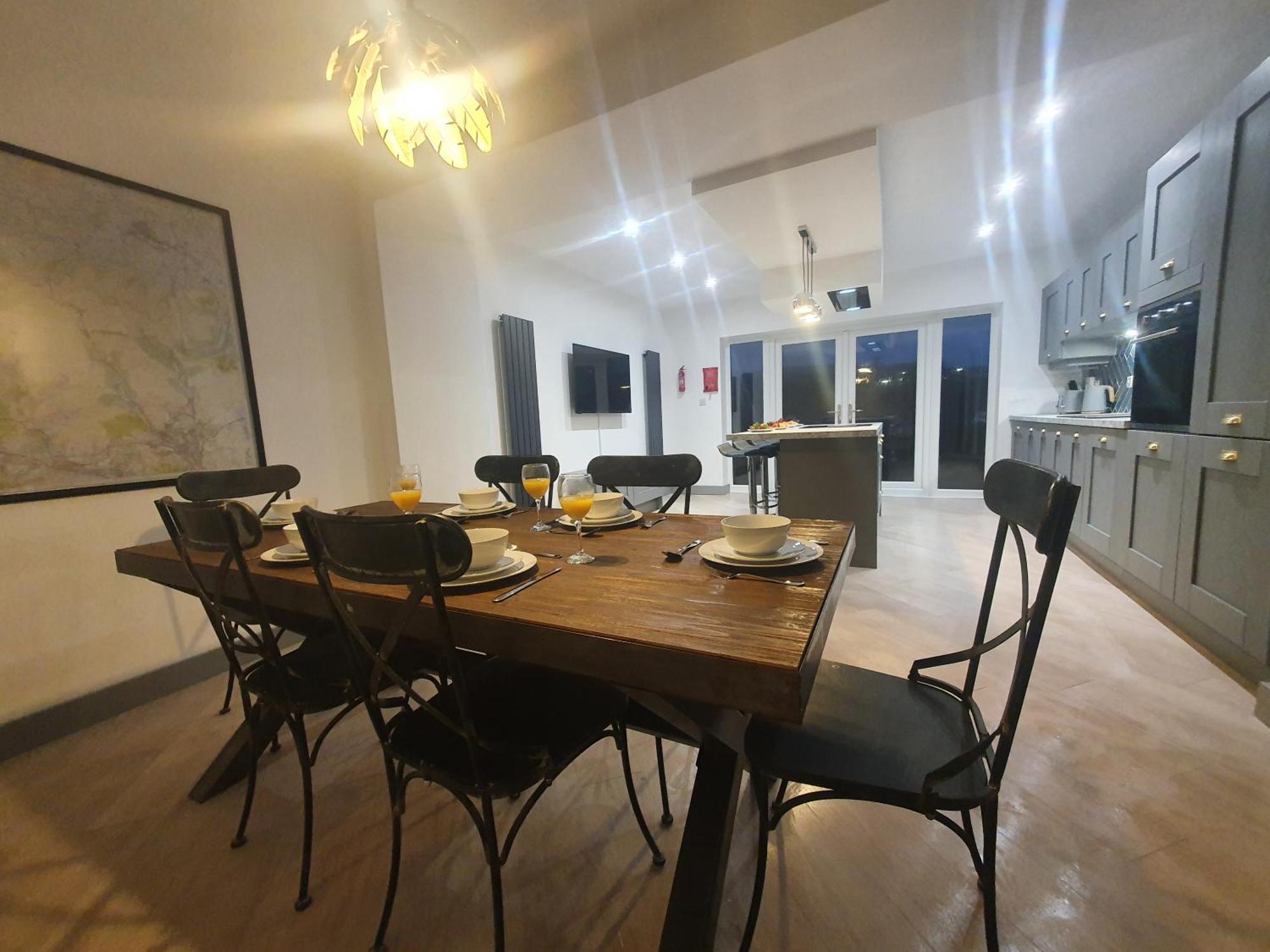 4 Bedroom Luxury House. Bike Park Wales. Secure Bike Store. Brecon Beacons Dowlais Екстериор снимка