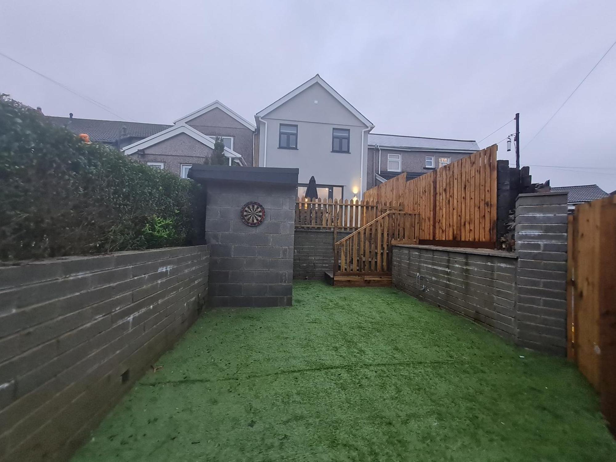 4 Bedroom Luxury House. Bike Park Wales. Secure Bike Store. Brecon Beacons Dowlais Екстериор снимка