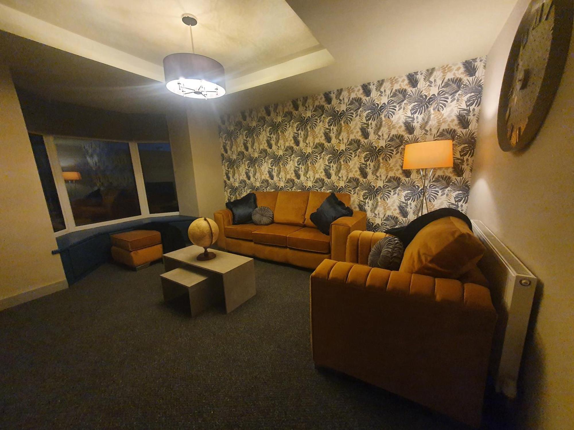 4 Bedroom Luxury House. Bike Park Wales. Secure Bike Store. Brecon Beacons Dowlais Екстериор снимка